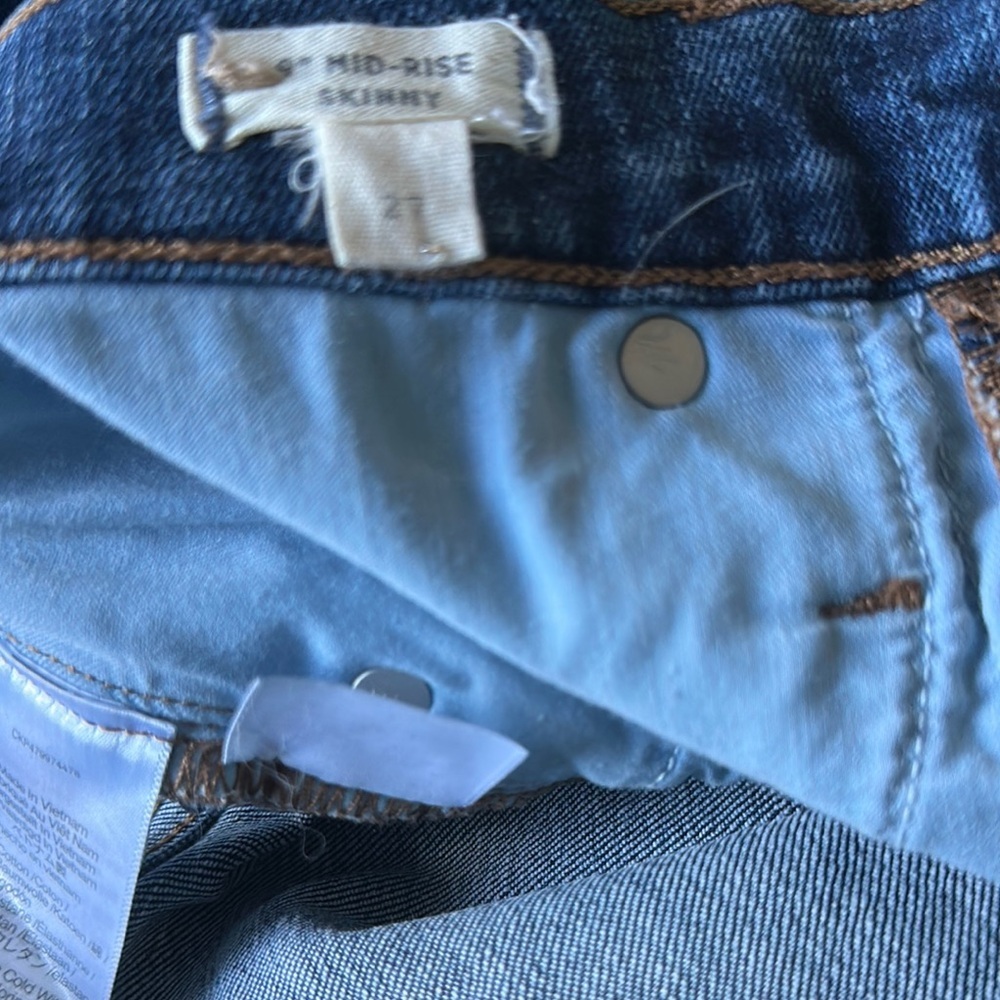 Madewell Women's Blue Jeans size 27 inches. inseam 28 inches. - Picture 3 of 6